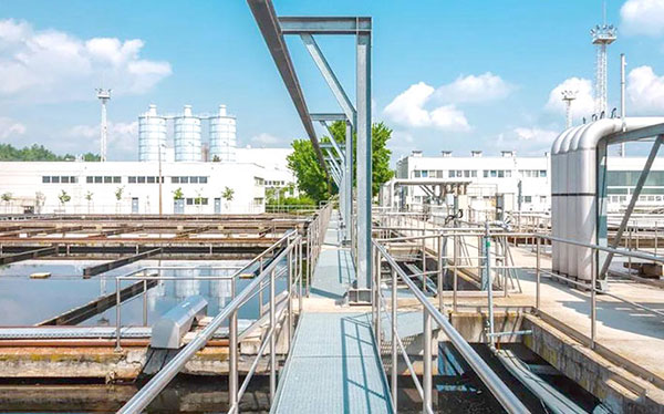 諾冠環(huán)保為您講解污水處理用脫色劑的優(yōu)勢(shì)